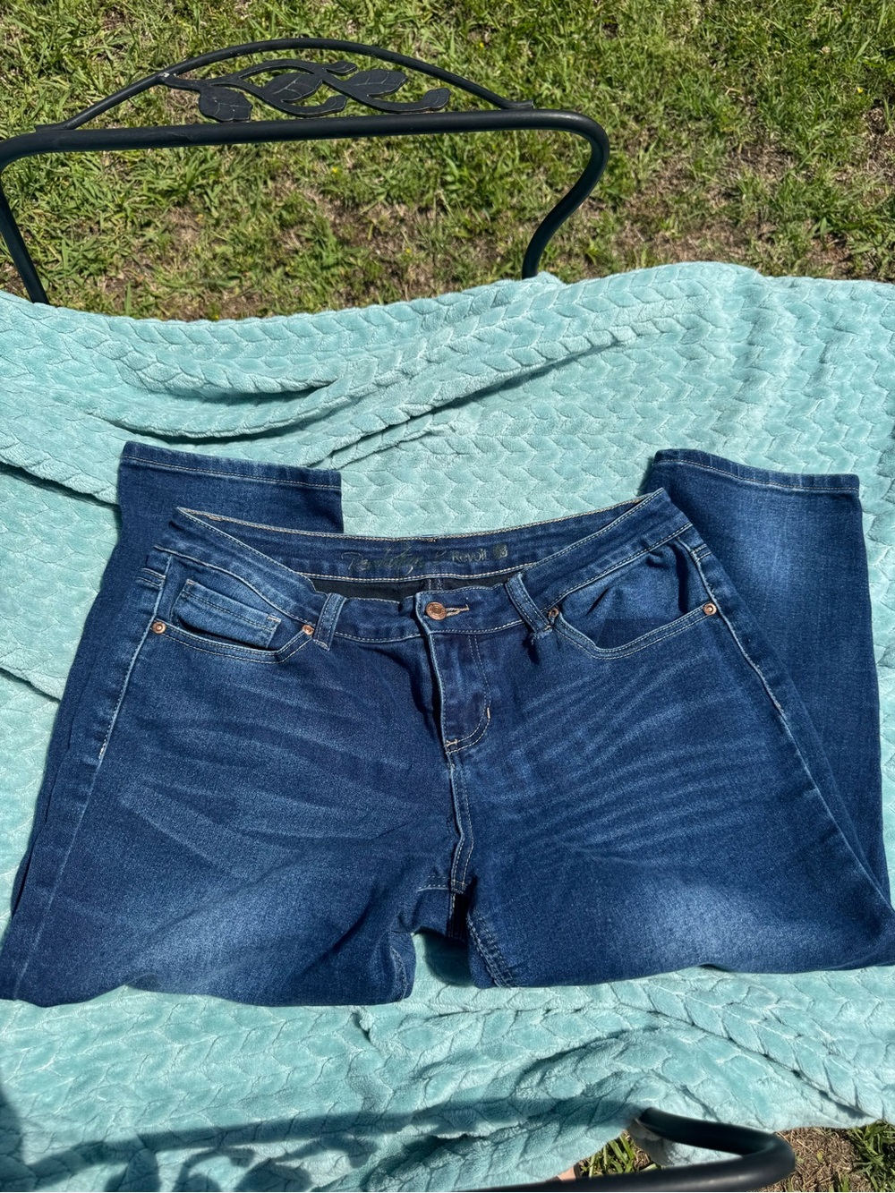 Revolt Jeans Dark Blue Ankle Cropped Jeans